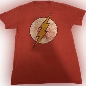 The Flash Graphic Tee, Distressed Red, Men’s Size Large